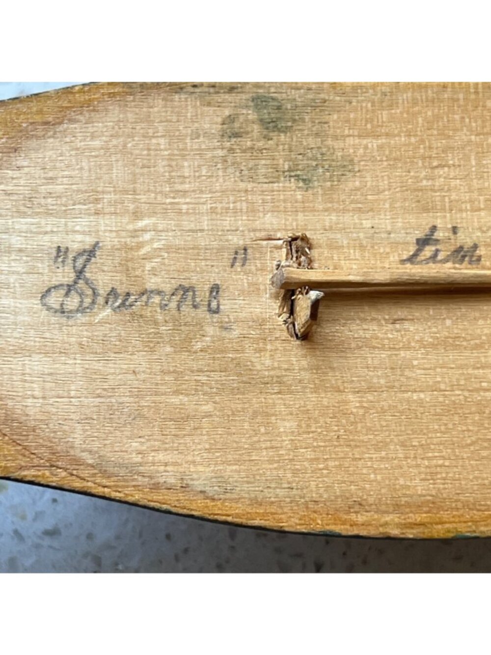 Signed Norwegian Bentwood Tine Wood Box Floral Paint Carved Letters 5.75x2.25x3T - Picture 14 of 16